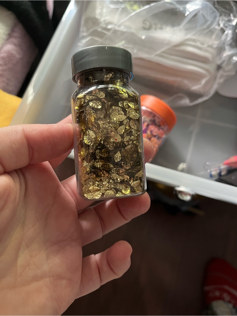 Recollections Gold Chunky Leaf Glitter